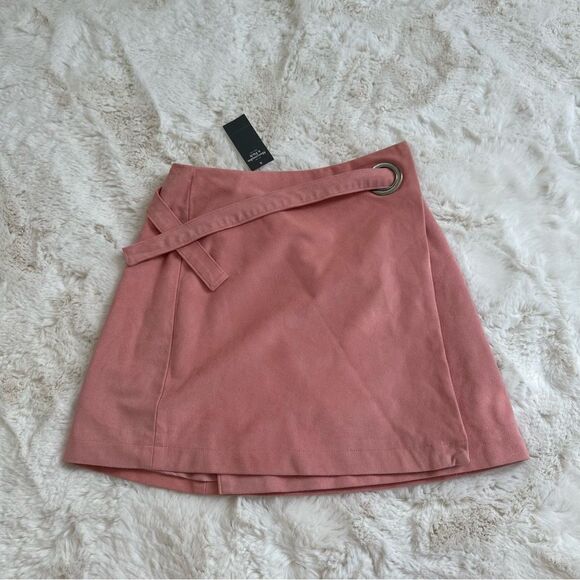 NWT A&F Abercrombie & Fitch suede style pink mini skirt with wraparound size 2 - Picture 3 of 9